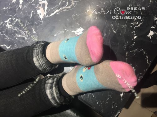 原味丝袜|袜类,臭棉袜,致命臭(此活动MM随机,不能指定)——2018年1月下旬顾客订购致命臭活动MM(烤肉06妹妹-棉袜)现收足底实拍,不可选