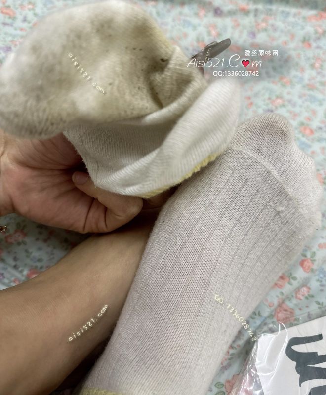 现现脏臭白棉袜 价格是图中一双原味丝袜|袜类臭棉袜