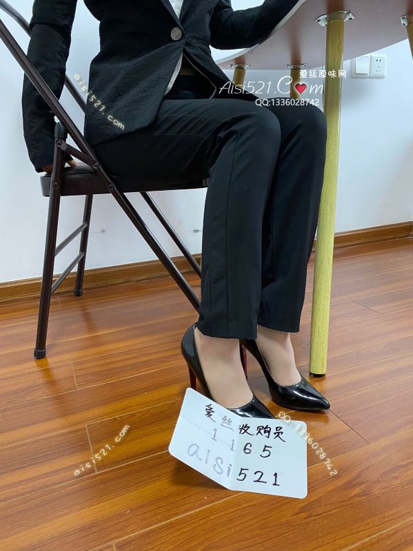 职场魅力(此活动2双起订，免费拍图)合约部01MM肉色短丝 痕迹迷人味道酸爽夹杂一丝香气与皮革混合味原味丝袜|袜类臭短丝袜