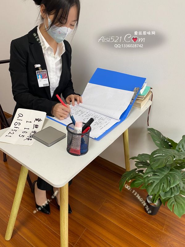 职场魅力(此活动2双起订，免费拍图)合约部01mm 三天肉色短丝效果汗渍明显，味酸臭夹杂皮革混合味原味丝袜|袜类臭短丝袜