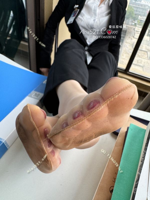 职场魅力(此活动2双起订，免费拍图)合约部01MM 酸臭短肉丝性感足尖透明 三天效果，味道十足 有皮革味 酸臭味混合原味丝袜|袜类臭短丝袜