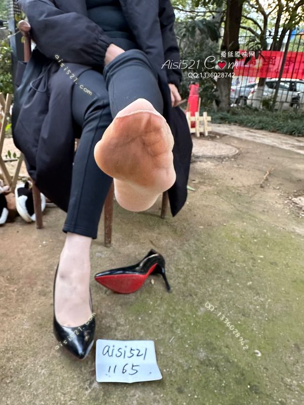 职场魅力(此活动2双起订，免费拍图)服装店的女老板，脚丫味道浓重爱出汗，风韵犹存原味丝袜|袜类臭短丝袜