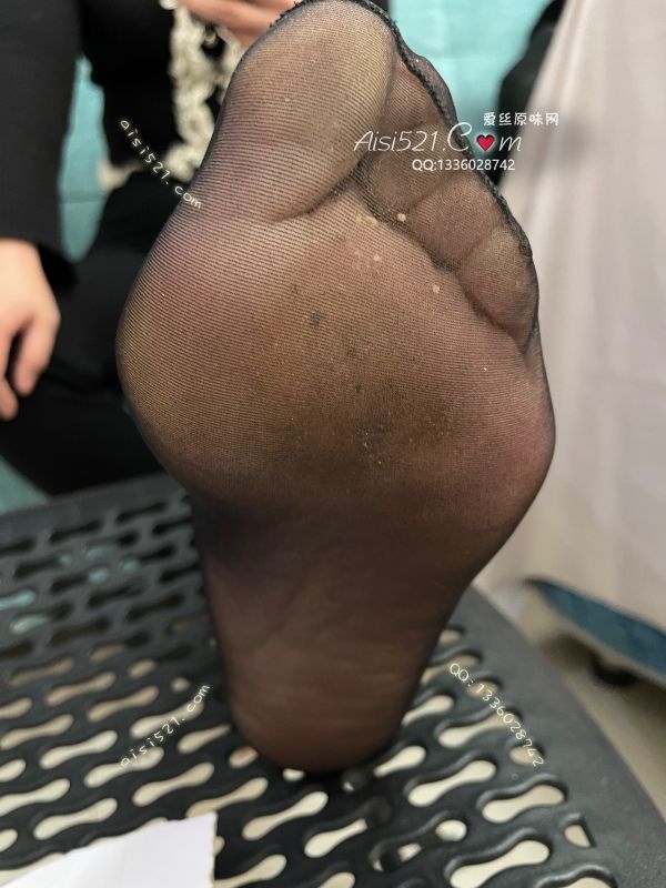 职场魅力(此活动2双起订，免费拍图)——2024年12月份顾客预订服装店女老板黑足尖短丝原味丝袜|袜类臭短丝袜