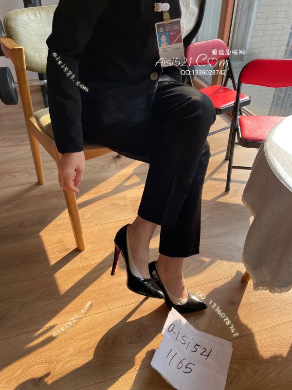 职场魅力(此活动2双起订，免费拍图)——2024年12月份顾客预订合约部01女士白色臭船袜原味丝袜|袜类臭船袜