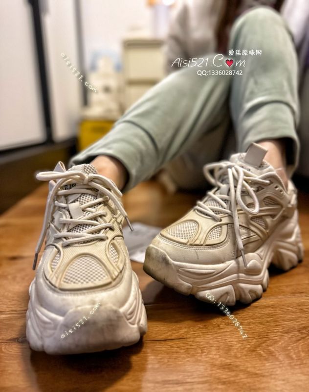 原味女鞋|鞋类,运动鞋,巨恶臭～镇店之宝来了！臭味熏死能，那些狠毒的袜子都是穿它穿出来的，谁抢到谁赚翻了