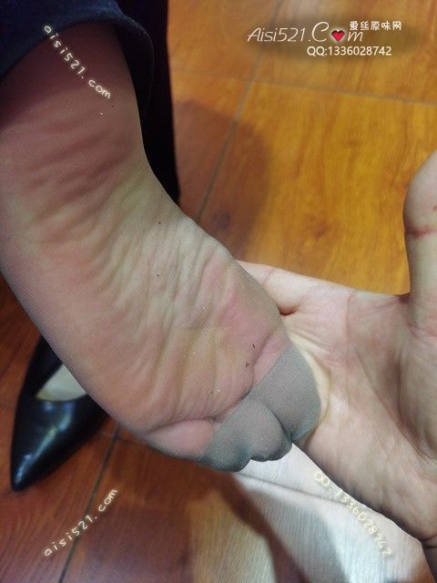 原味丝袜|袜类,臭短丝袜,爱丽丝(此活动可指定MM，但袜类随机)——2025年06月份顾客预订导购40灰丝短丝