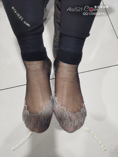 原味丝袜|袜类,臭短丝袜,爱丽丝(此活动可指定MM，但袜类随机)——2025年09月份顾客预订奢04黑丝