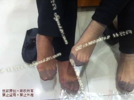 原味丝袜|袜类,臭短丝袜,群丝荟萃(此活动可指定MM,但袜类随机)——2014-12月中旬顾客订购妹妹们的合拍丝袜收购流程图展示,此活动免费拍摄打包图