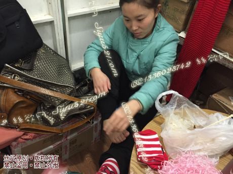 原味丝袜|袜类,臭棉袜,爱丽丝(本土的BYD)——2015年2月份顾客订购化妆11妹妹工作丝袜(化妆11妹妹-棉袜),此活动免费拍摄打包图