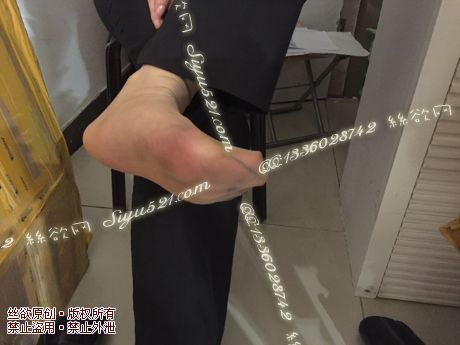 原味丝袜|袜类,臭短丝袜,爱丽丝(本土的BYD)——2015年5月初旬顾客订购专柜08妹妹工作丝袜(特选-专柜08妹妹-肉丝),此活动免费拍摄打包图