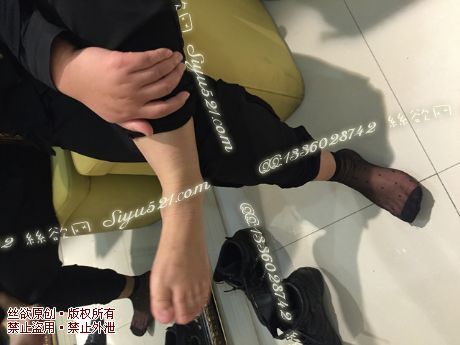 原味丝袜|袜类,臭短丝袜,爱丽丝(本土的BYD)——2015年12月中旬顾客订购服装导购04妹妹工作丝袜(服装04妹妹-黑丝),此活动免费拍摄打包图