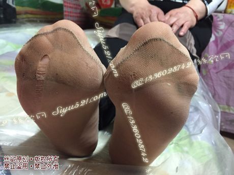原味丝袜|袜类,臭短丝袜,致命臭(此活动MM随机,不能指定)——2016年5月中旬顾客订购致命臭活动MM(恶臭肉丝-夏天味道极致)现收足底实拍,不可选择MM,免费附带无水印高清收购足底实拍图。