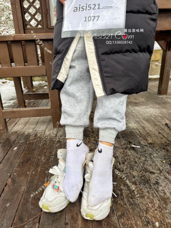 原味丝袜|袜类,臭棉袜,脏臭“起球球耐克白棉袜来喽！”极品脏臭无敌……