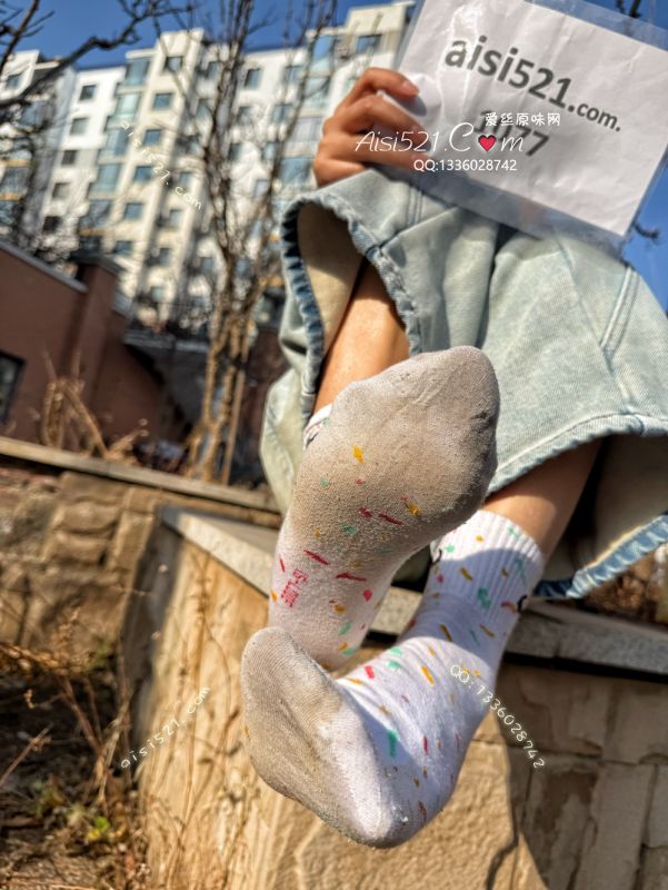 原味丝袜|袜类,臭棉袜,极品“耐克”酸臭～起球球穿了好久才穿出来的极品棉袜，穿起球很不容易