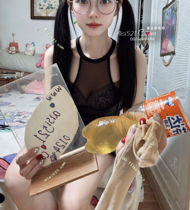 原味丝袜|袜类,臭连裤袜,紫肚带乳明妃泪：原味乳渍罩罩/内内/丝袜/圣水。四选一。