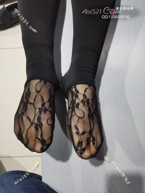 爱丽丝(此活动可指定MM，但袜类随机)——2026年03月份顾客预订奢04蕾丝短袜原味丝袜|袜类臭短丝袜