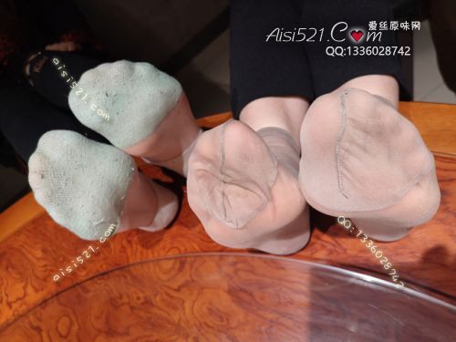原味丝袜|袜类,臭短丝袜,致命臭(此活动MM随机,不能指定)——2019年5月初、中旬顾客订购(烤肉07mm,卡通丝09mm-咖啡丝)现收足底实拍