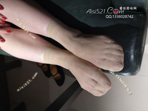 原味丝袜|袜类,臭短丝袜,致命臭(此活动MM随机,不能指定)——2019年8月份顾客订购(烤肉丝)现收足底实拍