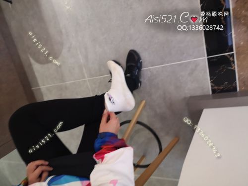 原味丝袜|袜类,臭短丝袜,致命臭(此活动MM随机,不能指定)——2019年12月份顾客订购(奢店03黑丝)现收足底实拍