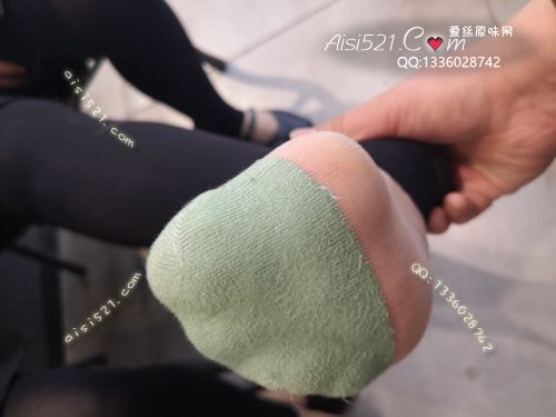 原味丝袜|袜类,臭短丝袜,致命臭(此活动MM随机,不能指定)——2020年5月份顾客订购(奢店02卡通丝)现收足底实拍