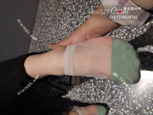 原味丝袜|袜类,臭短丝袜,致命臭(此活动MM随机,不能指定)——2020年5月份顾客订购(导购卡通丝)现收足底实拍