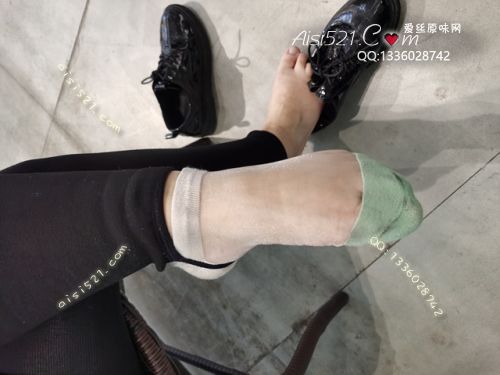 原味丝袜|袜类,臭短丝袜,致命臭(此活动MM随机,不能指定)——2020年10月份顾客订购(奢店02卡通丝)现收足底实拍