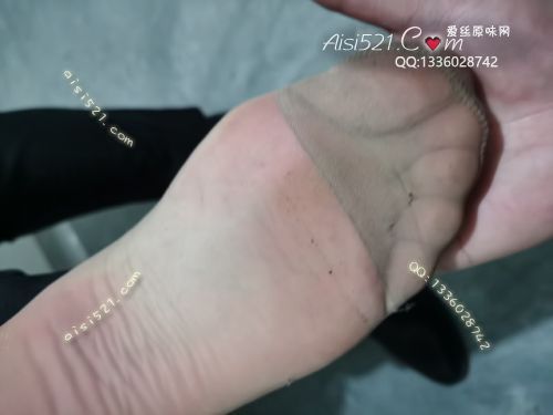 原味丝袜|袜类,臭短丝袜,致命臭(此活动MM随机,不能指定)——2020年10月份顾客订购(珠宝02肉色短丝)现收足底实拍