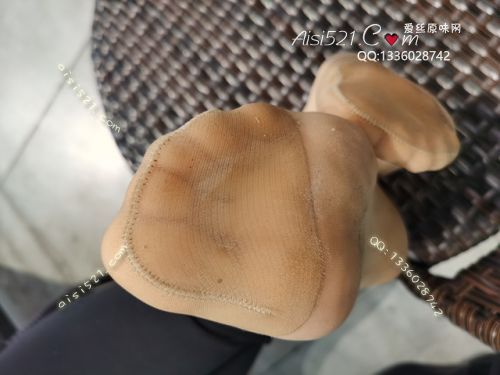 原味丝袜|袜类,臭短丝袜,致命臭(此活动MM随机,不能指定)——2020年10月份顾客订购(奢店03肉丝)现收足底实拍