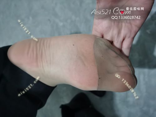 原味丝袜|袜类,臭短丝袜,致命臭(此活动MM随机,不能指定)——2020年10月份顾客订购(珠宝02短丝)现收足底实拍